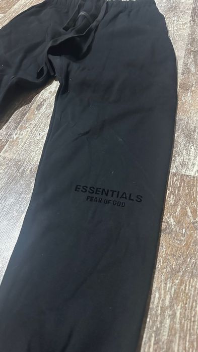 Pantaloni Essentials Barbati