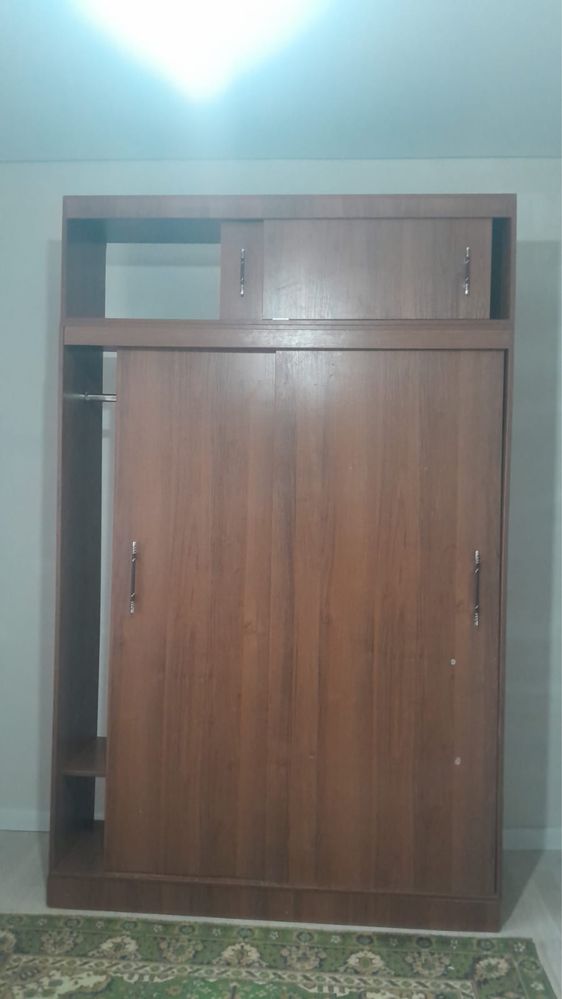 Продам шкаф купе.