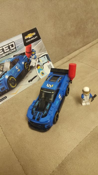LEGO Speed Champions 75891 - Състезателна кола Chevrolet Camaro ZL1