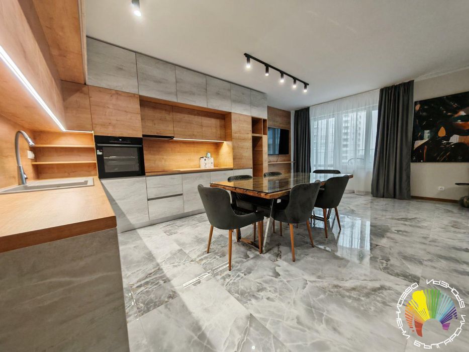 Продава се Тристаен апартамент в Бургас, Славейков - 137 кв.м за 2847 €/кв.м - Снимка #2