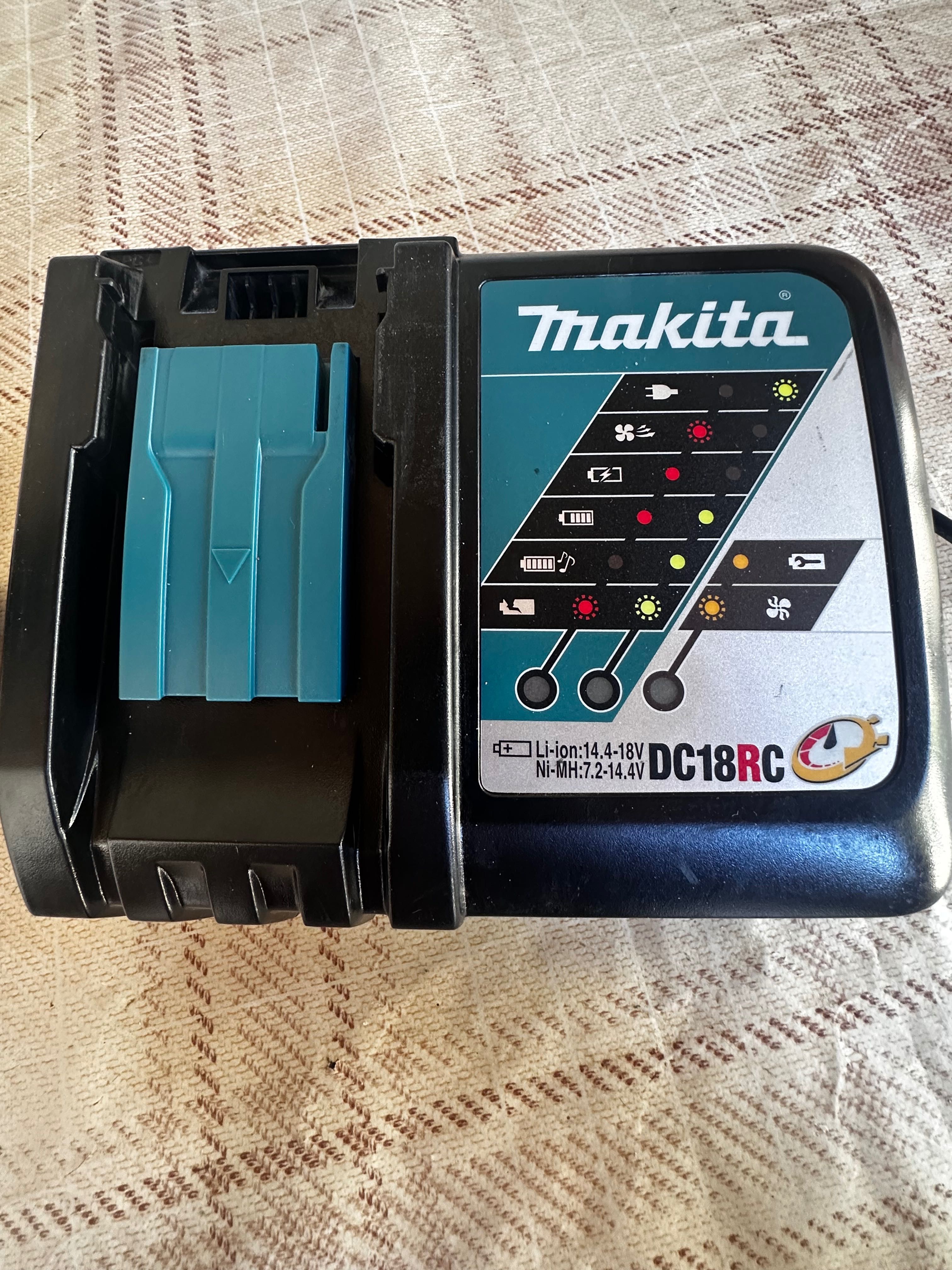 Ударен гайковерт Makita DTW701