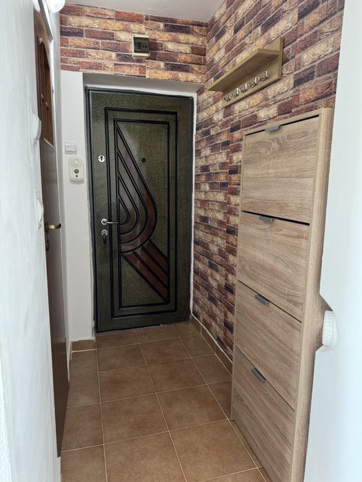 Vand Apartament 2 Camere