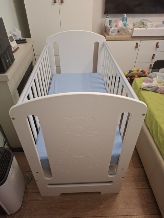 Vând Pătuț pentru bebelusi