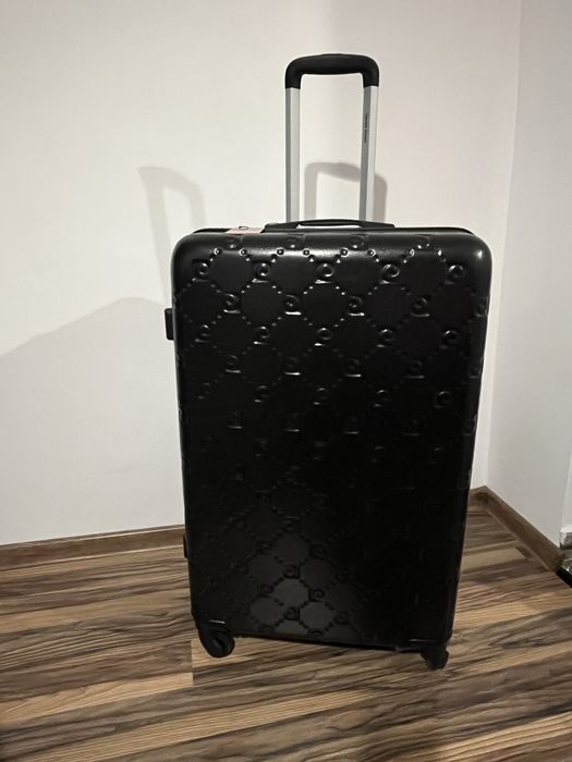 Куфар Pierre Cardin