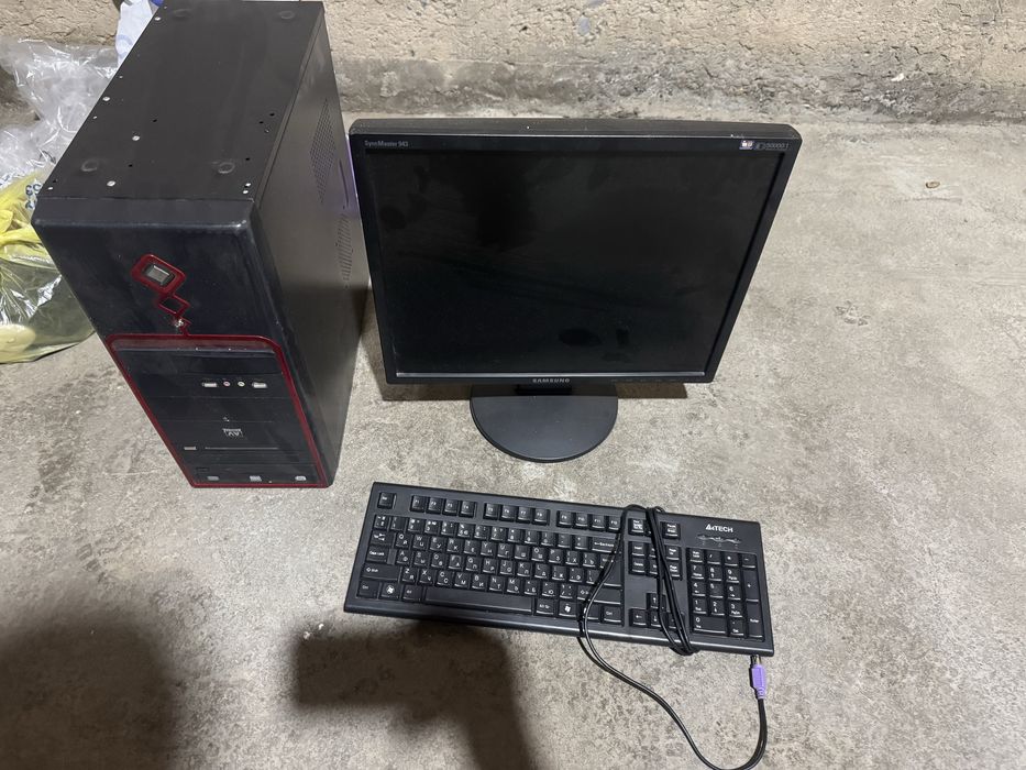 Монитор: Samsung SyncMaster 943.         •	Клавиатура: A4Tech