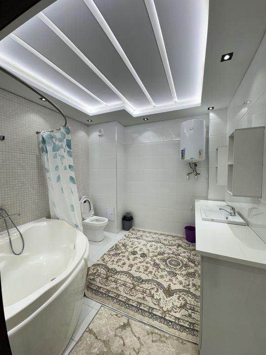 3 xonali luks kvartira sotiladi uzimizniki