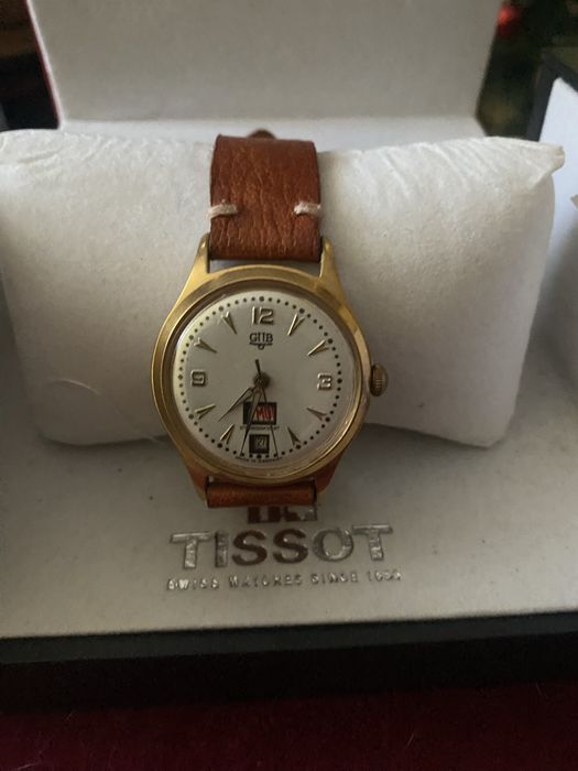 Ceas mecanic , barbați