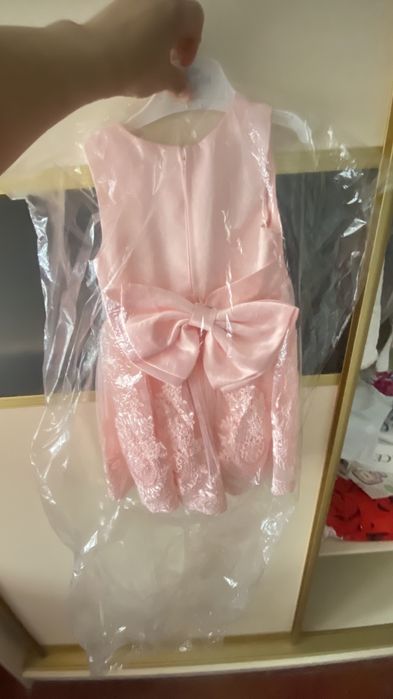 Продам платье для девочки