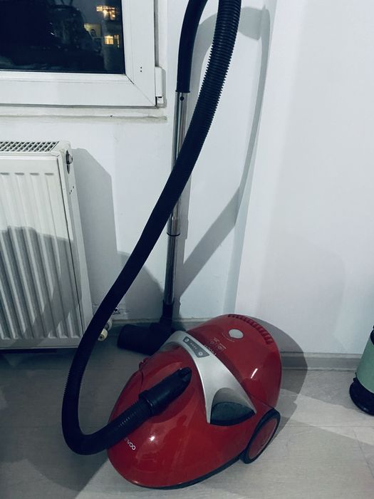 Aspirator cu fitru de apa