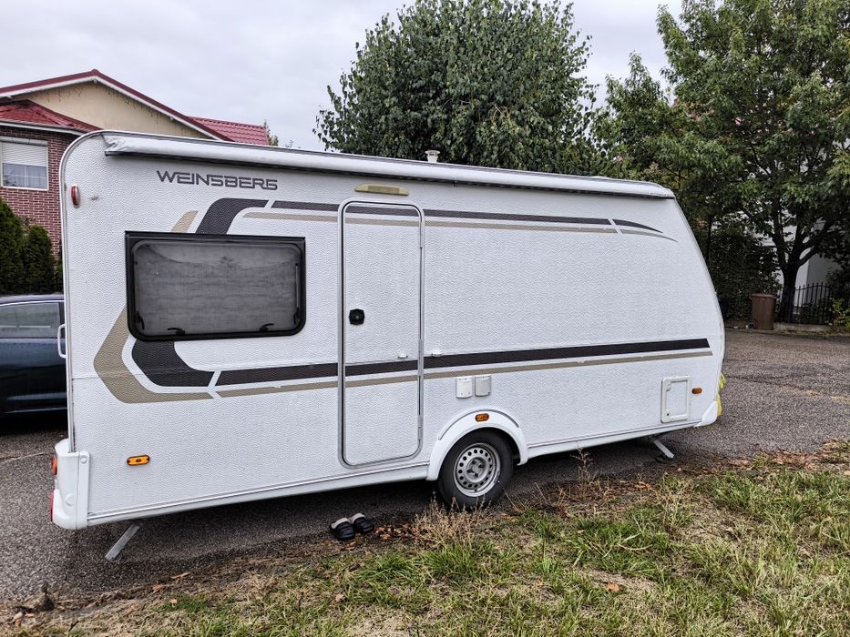 Vând sau schimb  rulota Weinsberg 450 FU