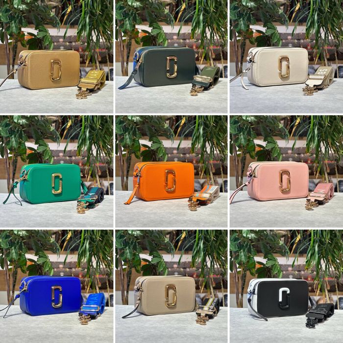 Geanta Marc Jacobs Noua !!! Dimensiuni 20/12 !!!