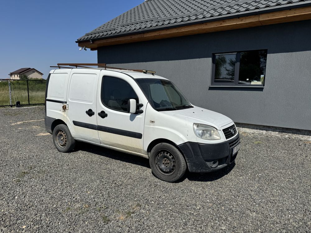 Vând fiat doblo 1.3 diesel din 2009
