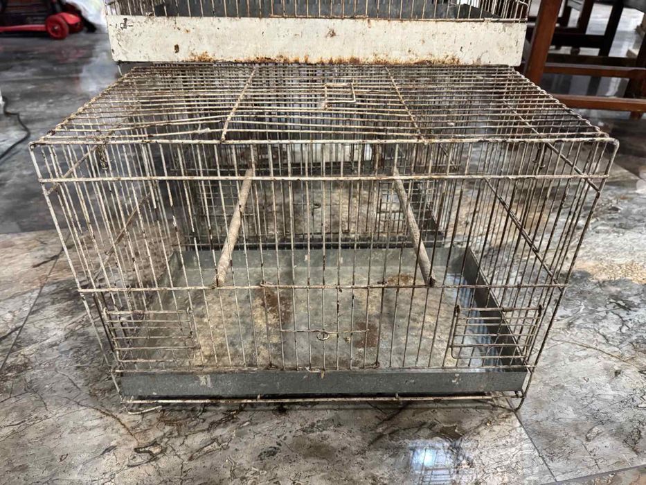 Продавам клетки за малки птици