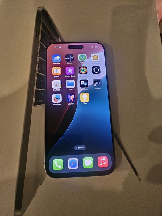 Iphone 16 pro max 98%