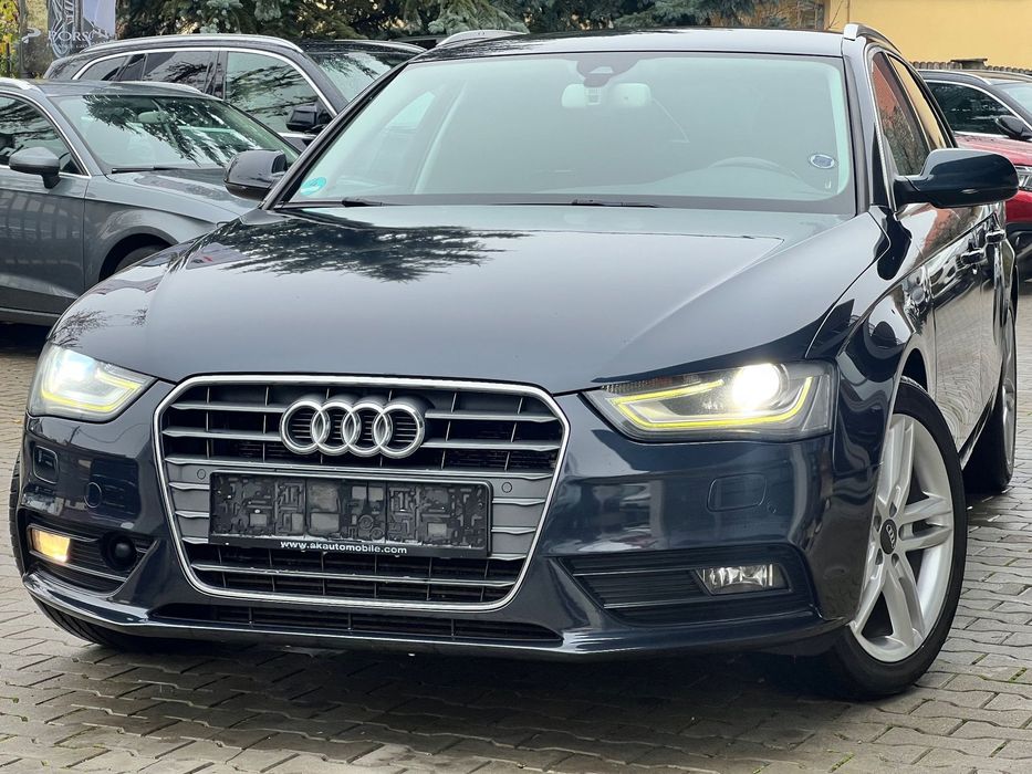 Audi A4 05.2012 | Istoric service | Finantare | Webasto | Xenon | Camera | ACC