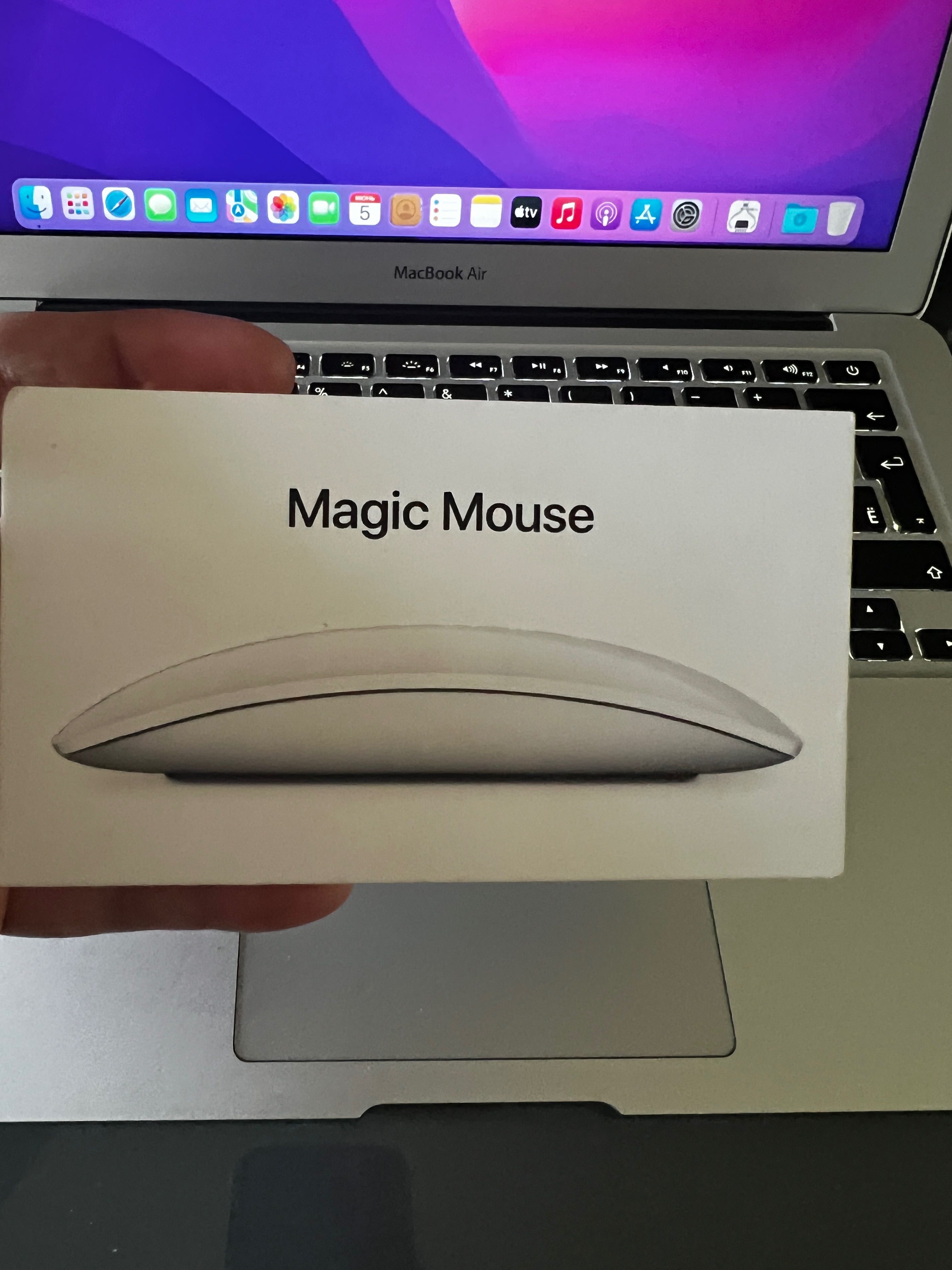 MacBook Air 2017 года в очень хорошем состоянии