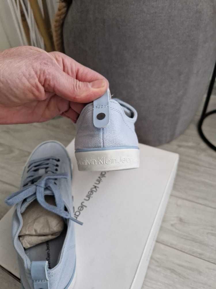 Кецове  Calvin Klein Jeans 40 номер