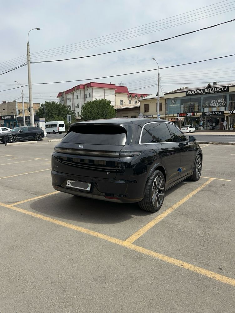 LI 7 Maxs xolati idyal