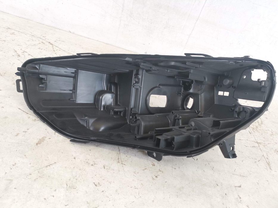 Корпус На Фар Ляв Лед Опел Инсигния Б / Opel Insignia B [ - ] В Добро