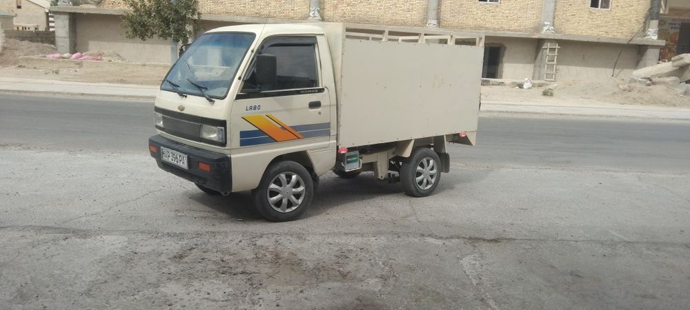 Labo  sotiladi xolati yaxshi damasdan qilingan