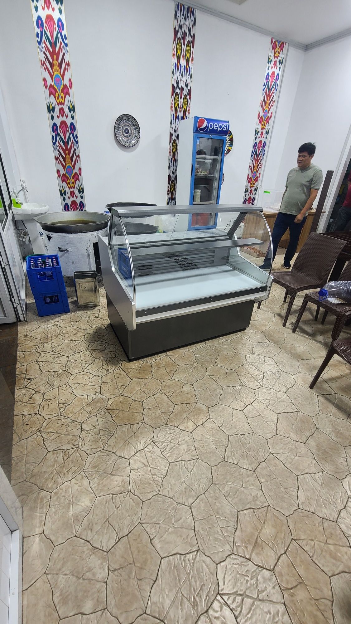 Витрина холодильник