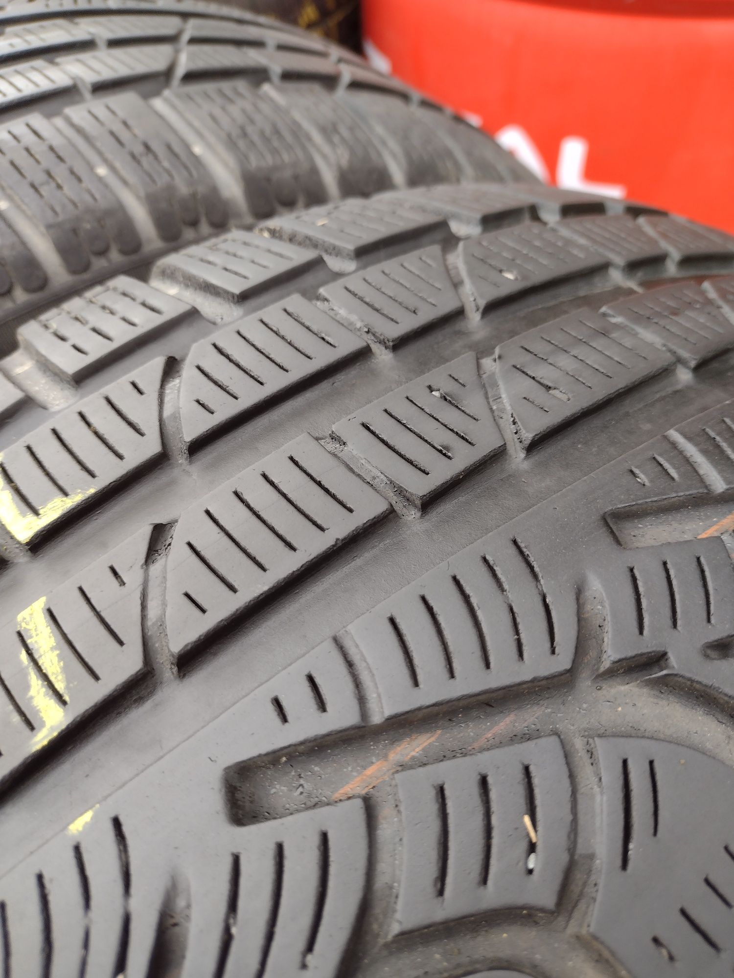 Pirelli Sotto Zero 4бр.235/55/17 дот3018