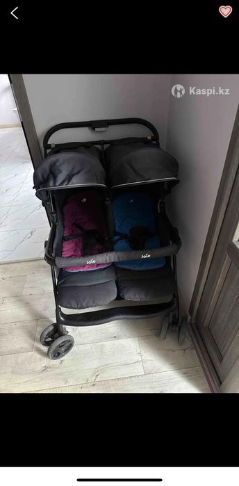 Продам коляску. В хорошем состоянии.  Для двойни или погодой.