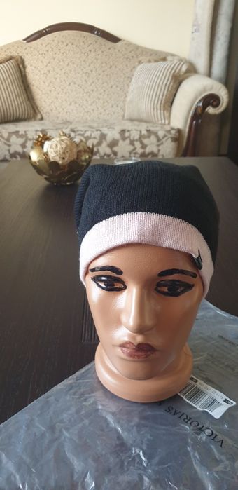 Caciula Victoria's Secret, originala, SUA cu 2 fete