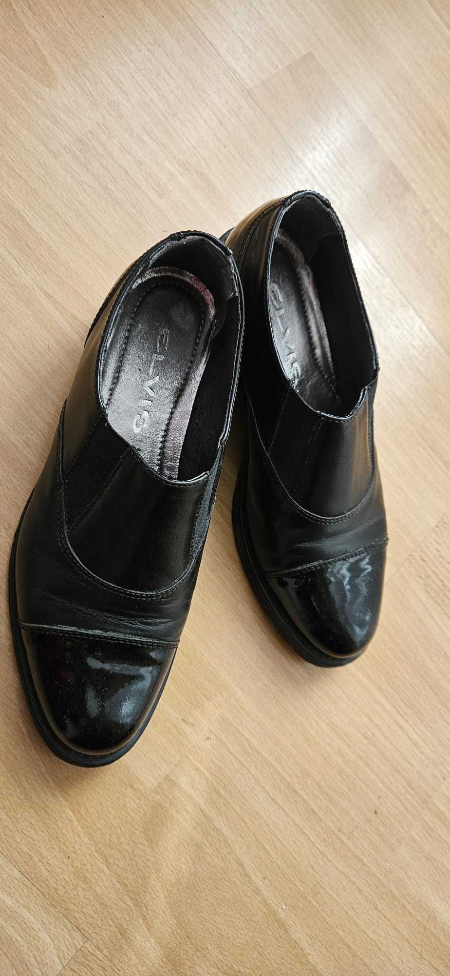 Pantofi de piele negri toamna