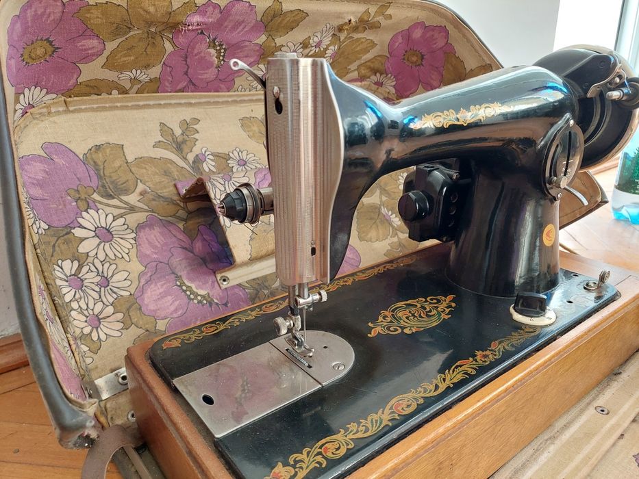 Mașină pentru cusut Podolsk MSh-2 vintage