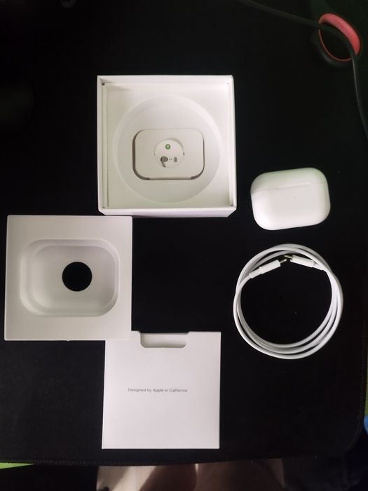 Слушалки Airpods