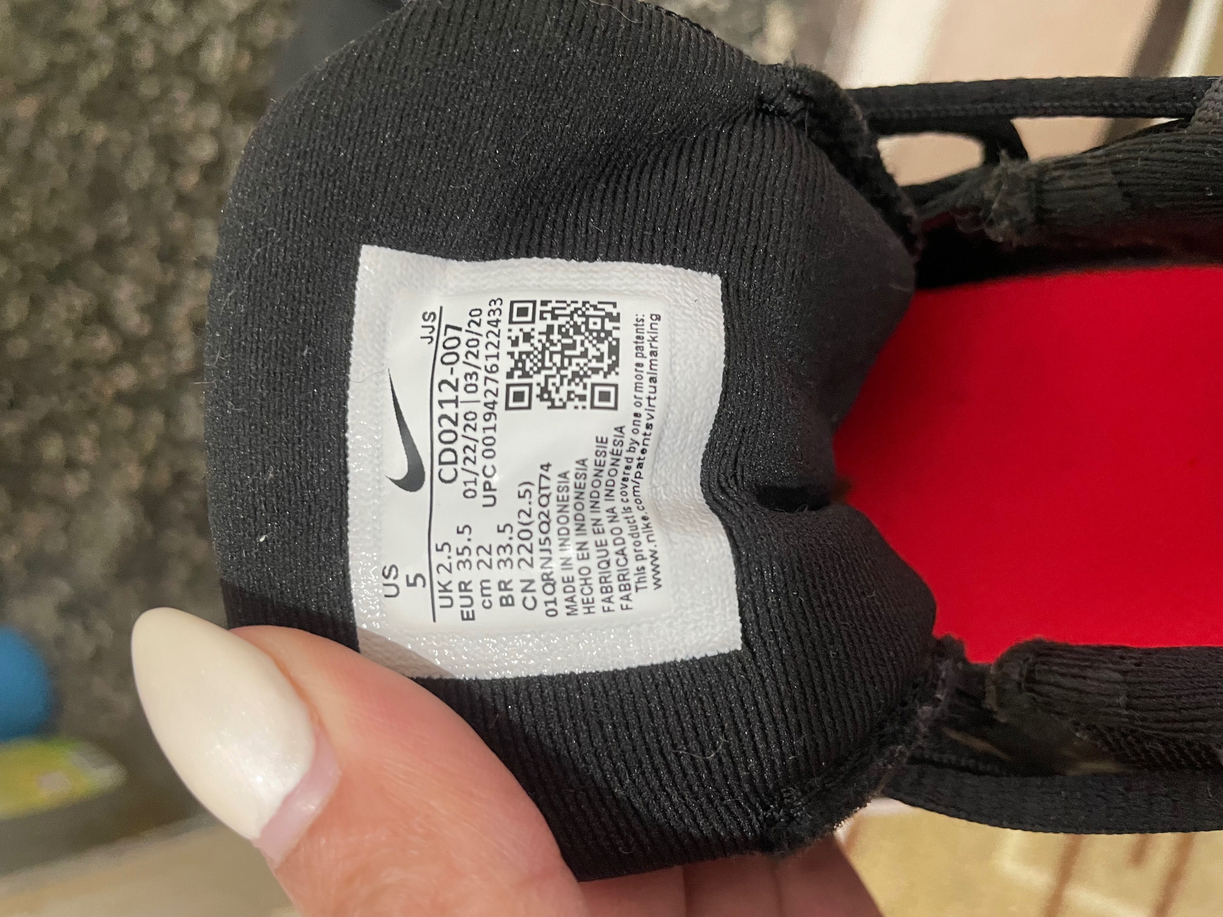 Оригинални Nike 35.5