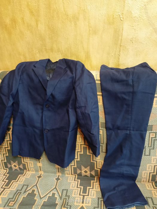 Школьные костюмы и брюки