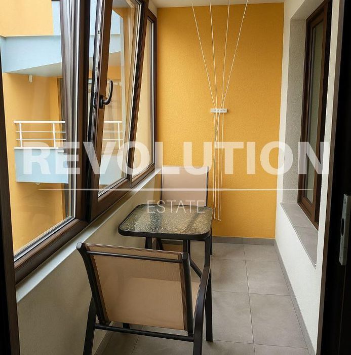 Дава се под наем Тристаен апартамент в Варна, Младост 2 - 90 кв.м за 600 € - Снимка #7