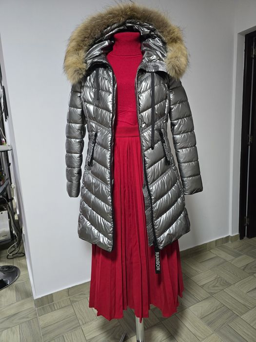 Geaca cu blana naturala, izolata termic, mentine caldura corpului