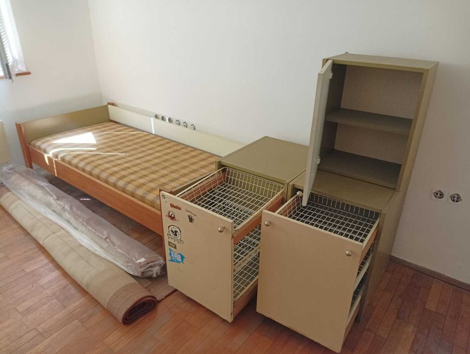 Мебели за спалня