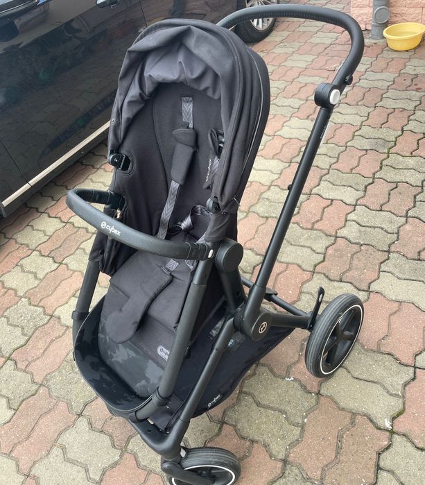 Cărucior Cybex Eos lux Moon Black 3 piese