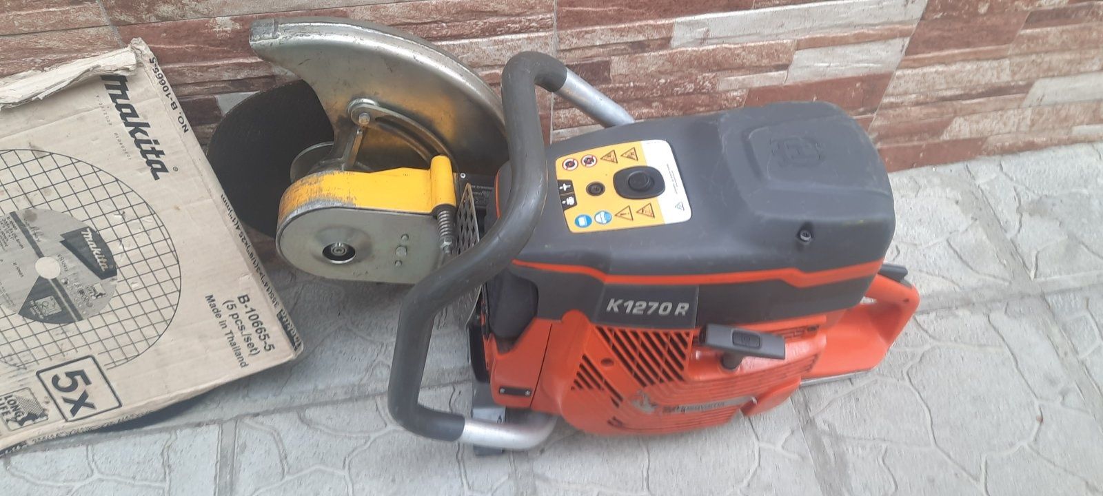 Husqvarna K1270R Машина за Рязане на Релси