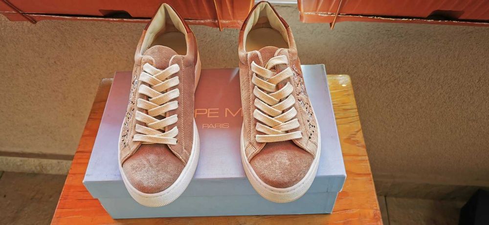 Оригинални маркови дамски маратонки/сникърси PHILIPPE MODEL - 37 номер