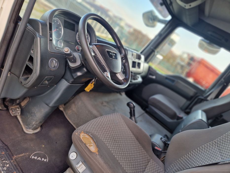 Platforma cu macara, MAN