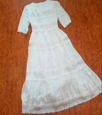 Белое платье очень нежное