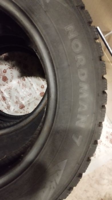 Шины зимние Nokian 14"