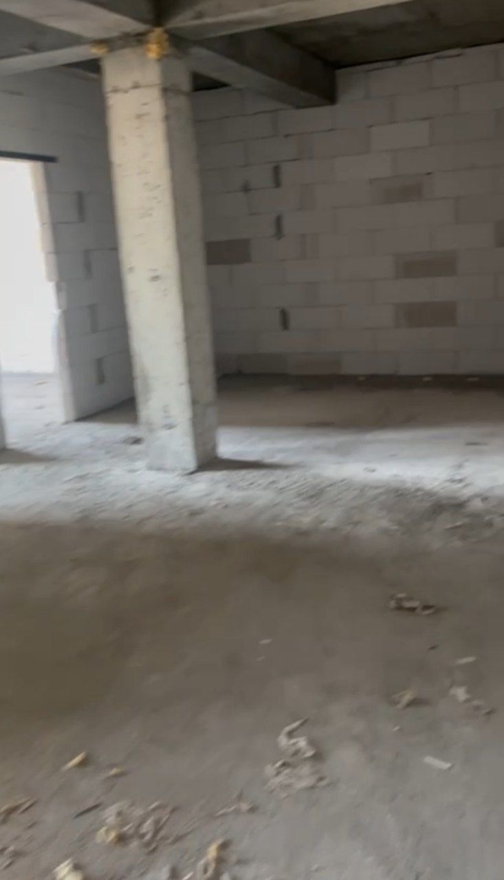 Ул.Яккасарай  3/9/10 100м² коробка