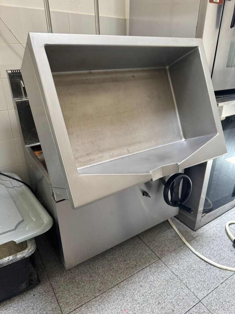 Tigaie basculanta electrica friteuza
