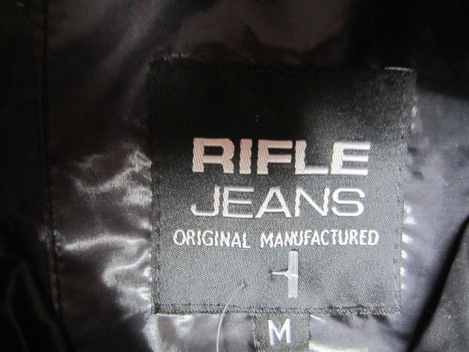 Geaca puf dama RIFLE, masura M,umplutura medie din puf, stare f.buna.