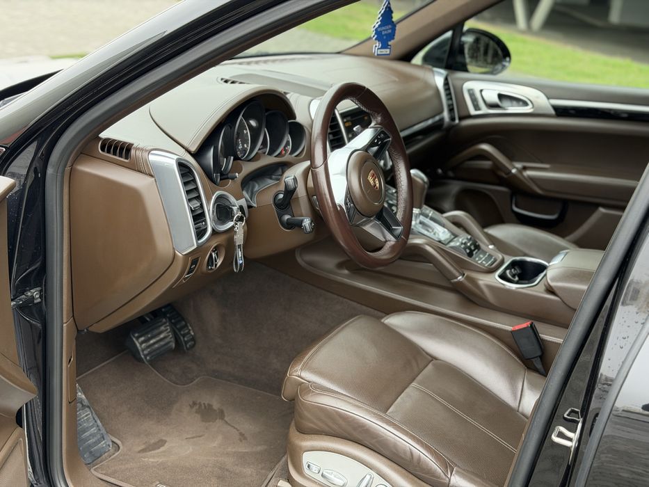 Porsche Cayenne Facelift 3.0 Diesel An 2015 Impecabil 173 Mii  Km