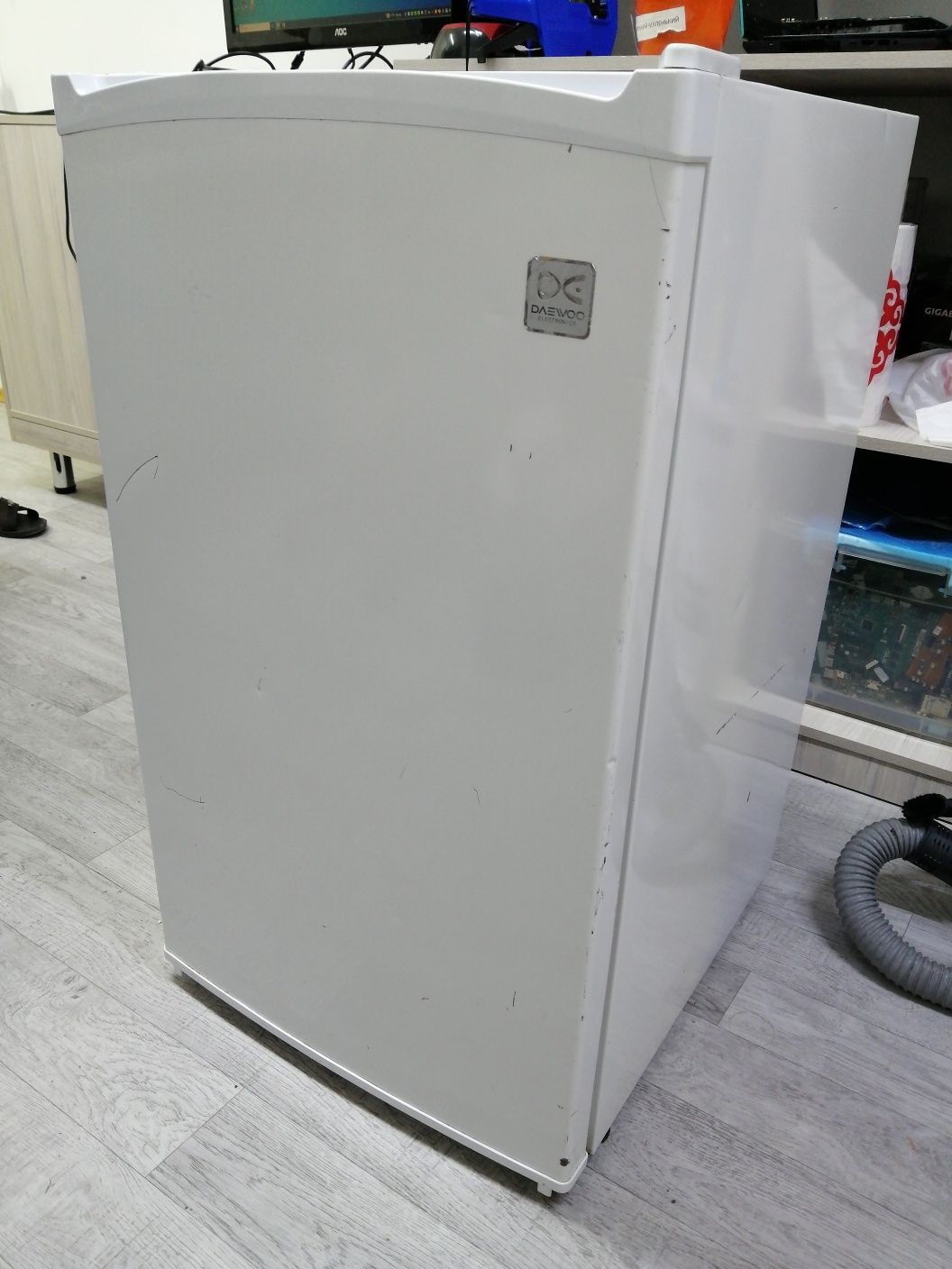 Холодильник Daewoo  146