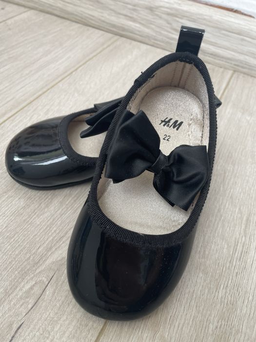 Пантофи с панделка