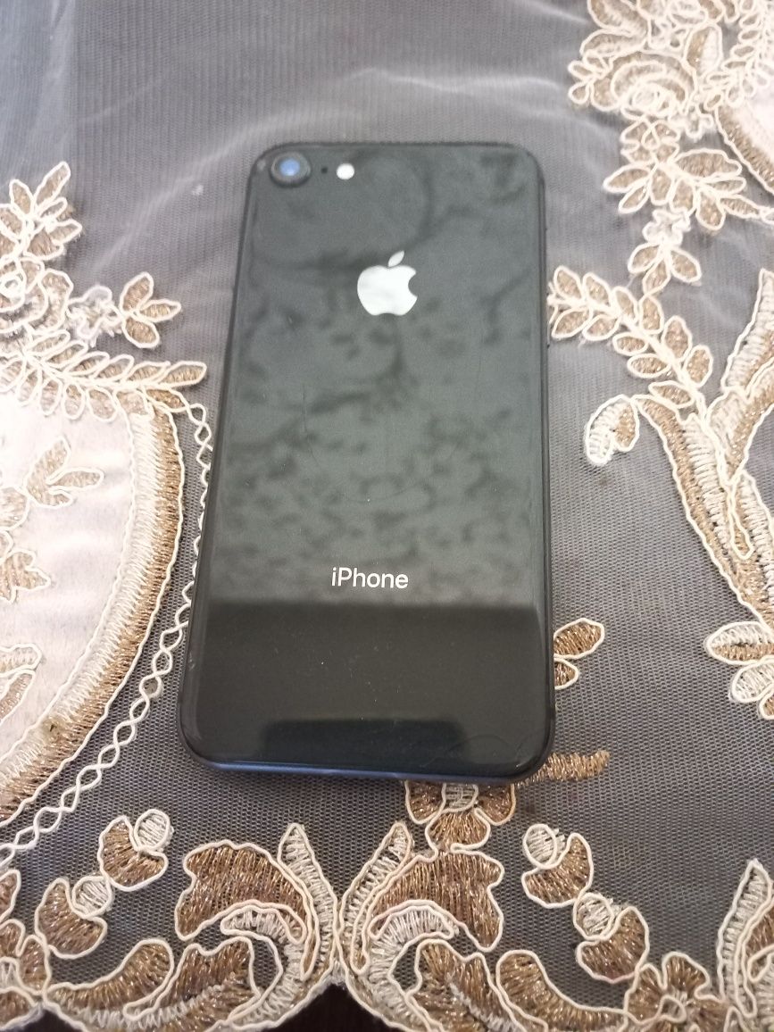 iPhone 8 64GB LLA