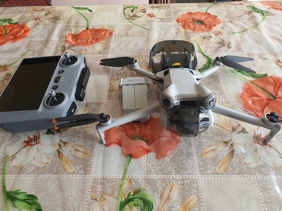 DJI Mini 4 Pro Fly More